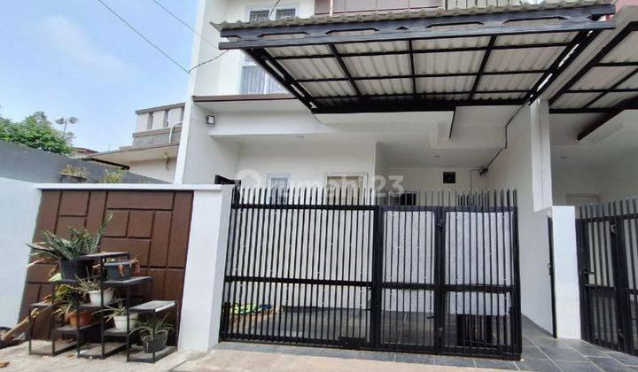 Dijual Rumah Cantik Di Jatiwaringin Bekasi 5 Menit Ke Akses Tol 1