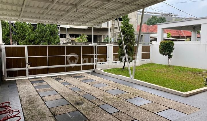 Nice, Spacious House Near Main Road in Jaka Sampurna, Kalimalang, Bekasi, Close to Becakayu Toll Road. 2