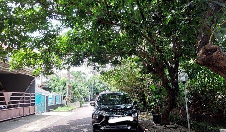 Rumah Lingkungan Asri Jl. Lap.tembak Cibubur Jakarta Timur Dekat Tol Dan L R T 2