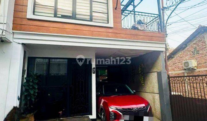 Rumah S H M  2 Lt Modern Di Kalibata Jakarta Selatan 1