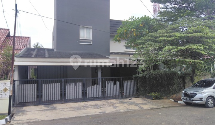 Dijual Lelang Rumah Bagus Komplek Jatiwaringin Bekasi Dekat Tol Dan L R T