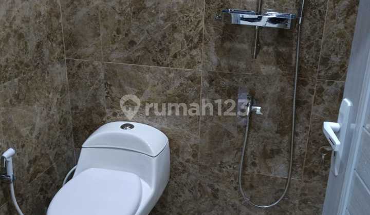 Rumah Tampilan Elegan Bebas Banjir Di Perumahan Titian Indah, Kota Bekasi 2