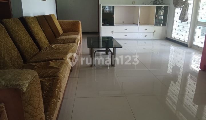 Villa Eksklusif Cocok untuk Keluarga di Cisarua, Bogor