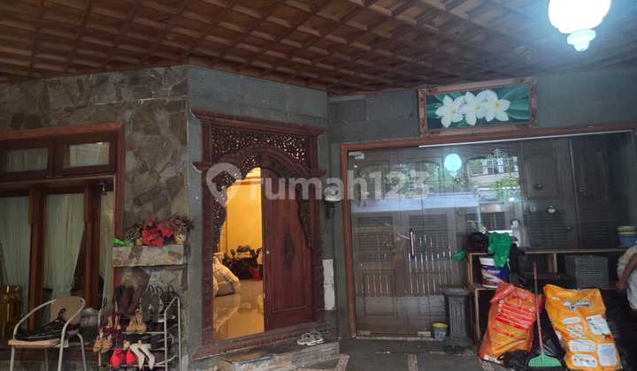 Rumah 2 Lantai Dekat Pusat Perbelanjaan di Kelapa Puyuh Kelapa Gading, Jakarta Utara