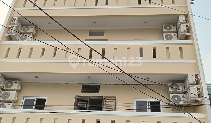 Kost Bangunan Baru SHM di Tanjung Duren, Jakarta Barat