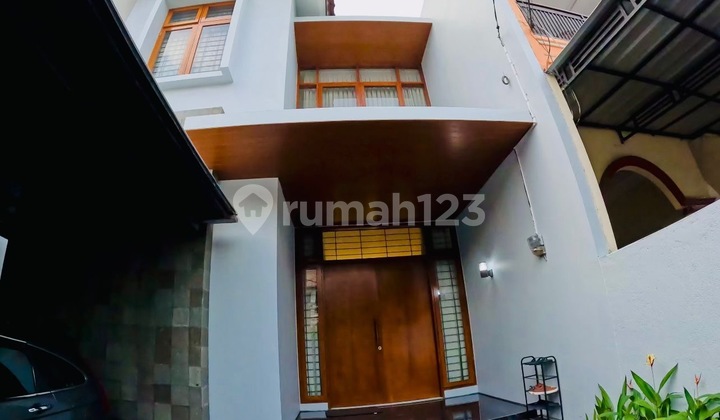 Rumah Siap Huni 2 Lantai Full Furnished Dekat Pusat Kota Sunter Jakarta Utara