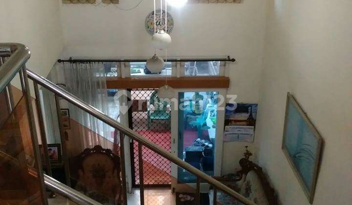 Rumah 2 Lantai Siap Huni Dekat Akses Tol dan Stasiun di Taman Modern Cakung, Jakarta Timur 2