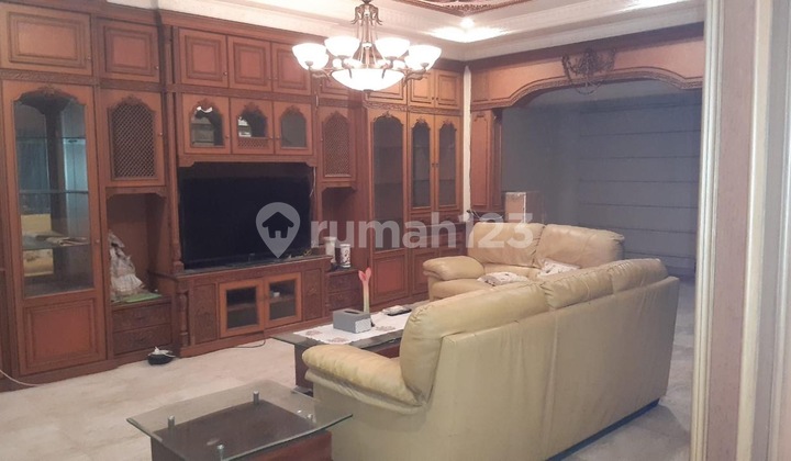 Rumah 2 Lantai di Kelapa Gading Jakarta Utara Dekat Pusat Perbelanjaan