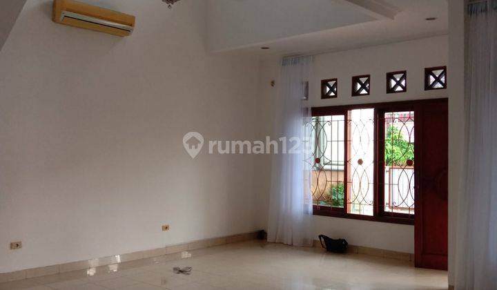 Rumah Terenovasi Semi Furnished Di Kampung Ambon Jakarta Timur  1