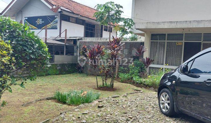 Rumah lokasi strategis untuk usaha di sayap Dago 1