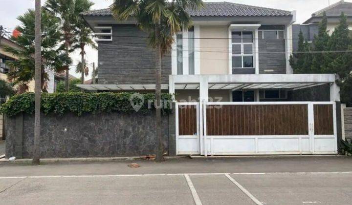 Rumah minimalis 2 lantai di Antapani 1