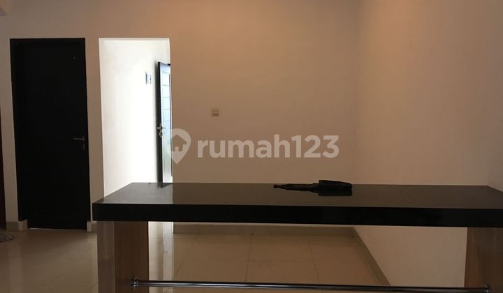 Rumah Dalam Cluster di Sutami 2