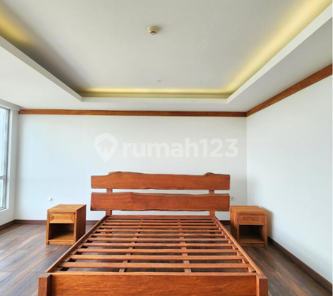 FOR SALE Apartment Providence Park 3BR 2