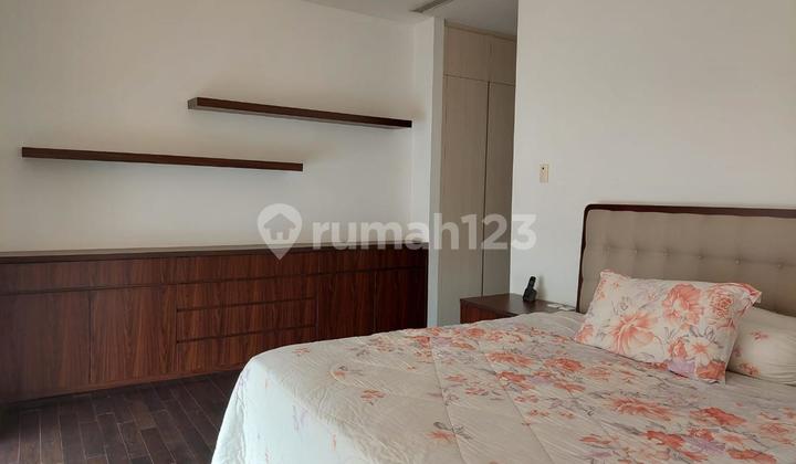 For Sale Apartemen Kuningan Verde 3 BR 2