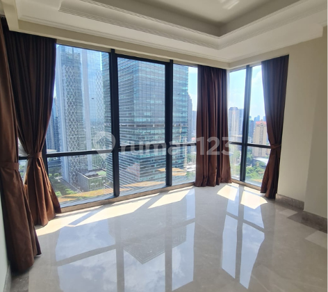 FOR RENT Apartment District 8 4BR 2