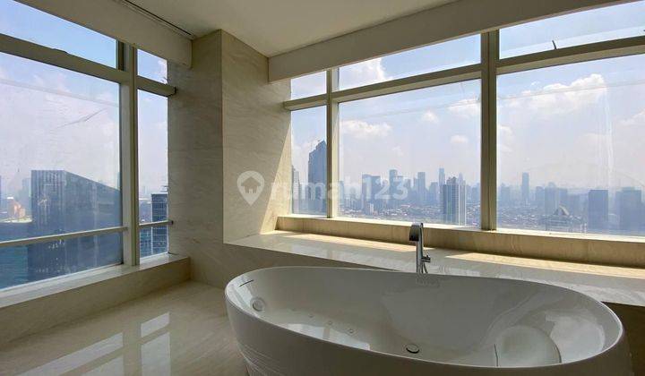 FOR SALE Apartment 5 BR 880sqm Airlangga Semi Furnished 2