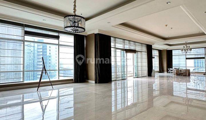 Apartement pacific place residences - ritz carlton 4 BR Semi Furnished Bagus 1