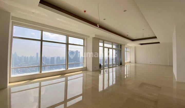 FOR SALE Apartment 5 BR 880sqm Airlangga Semi Furnished 1