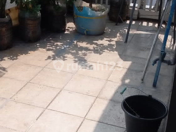 Rumah Layak Huni 3 Lantai Lokasi Fantastis di Johar Baru Jakpus 2