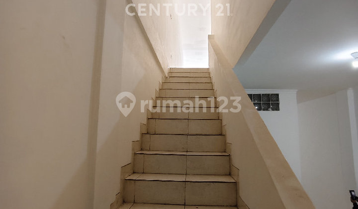 RUKO 3 LANTAI Super Duper STRATEGIS Johar Baru Jakarta Pusat RUKO 3 LANTAI Super Duper STRATEGIS Johar Baru Jakarta Pusat