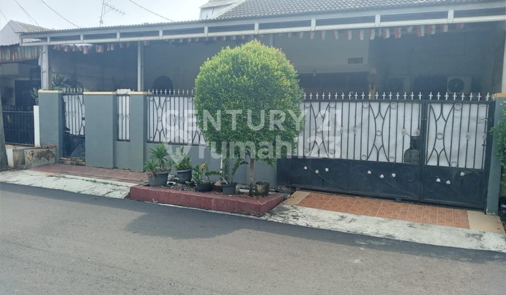 Rumah Luas 150 M2 Kamar Tidur 3 Di Komplek Pulogebang Permai
