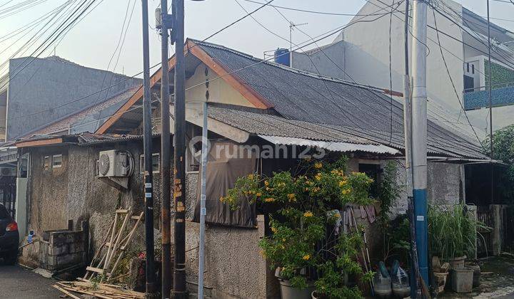 Rumah Tua Hitung Tanah di Komplek Rawamangun 1
