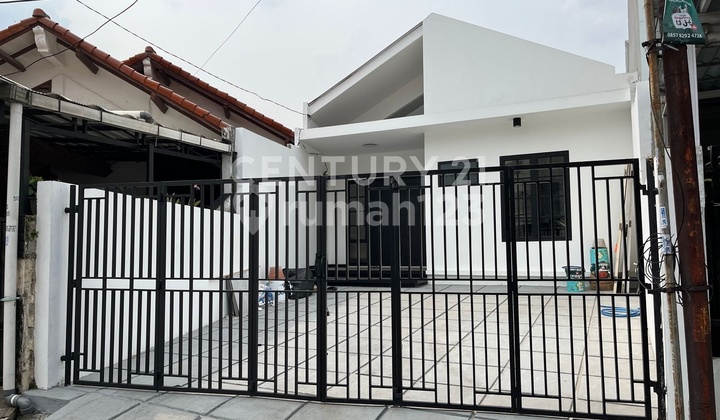 New Ready-to-Occupy House in Pondok Pinang, Kebayoran Lama 2