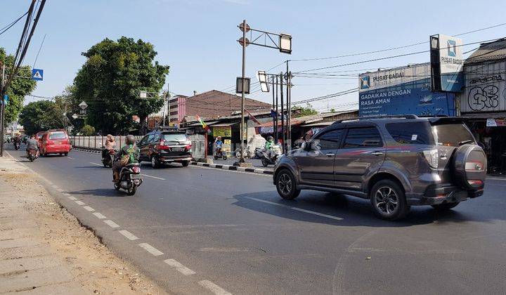 Dijual Tanah Dan Bangunan Dibawah Harga Njop Di Pinggir Jalan Raya, Kramat Jati, Jakarta Timur