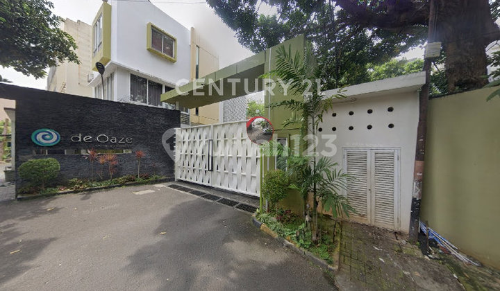 Dijual Rumah 3 Lantai di De Oaze Residence, Tomang, Jakarta Barat 2