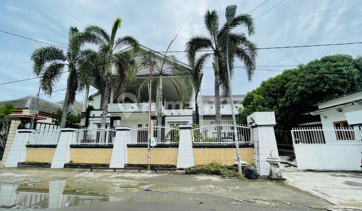 Rumah Halaman Luas di Ampenan Rumah Halaman Luas di Ampenan