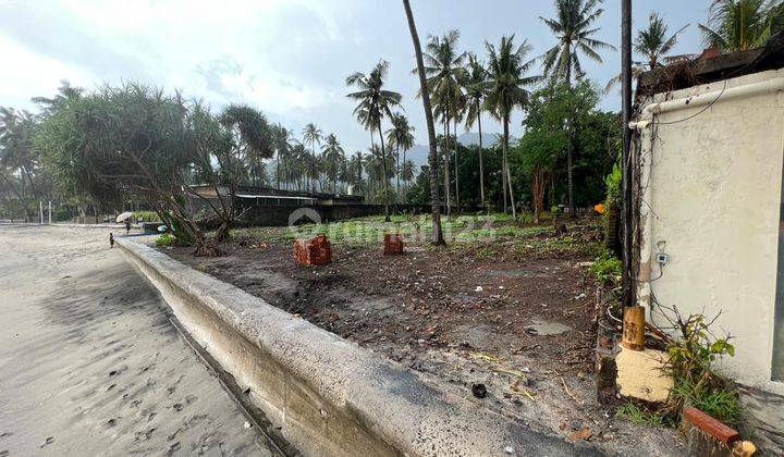 Tanah pinggir pantai dan pinggir jalan raya Senggigi 5