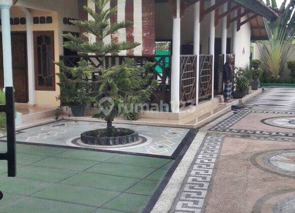 Rumah Dengan Kolam Renang Pribadi di Praya Timur Lombok 8