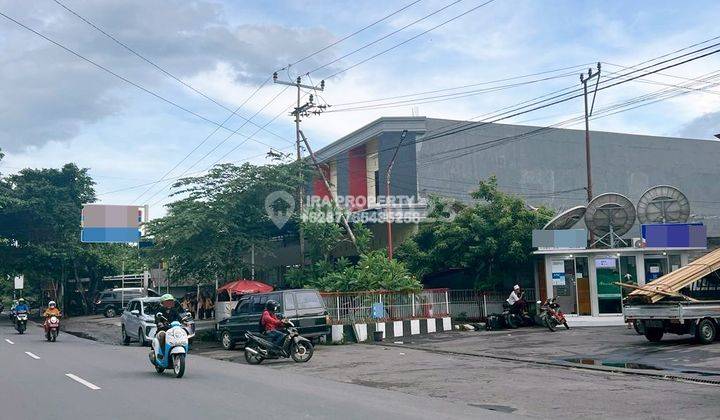 Pom Bensin di Jalan Utama Lombok Timur 2