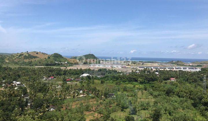 Tanah View Laut Dan View Sirkuit di Kuta Mandalika  4