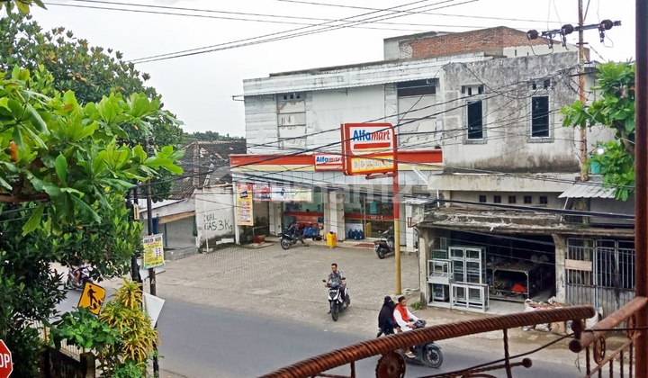 Rumah di Pinggir Jalan Raya Sesela Lombok Barat  2