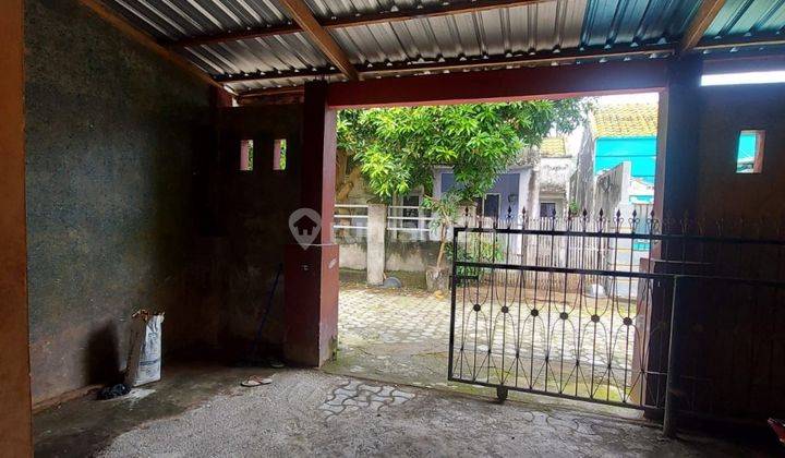 Rumah di Kompleks Puri Anggrek Perumnas  2