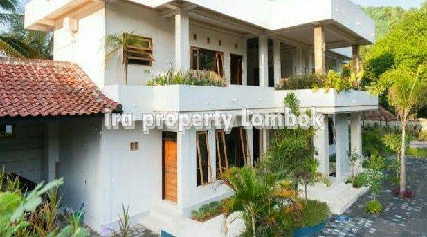 Villa di Central Kuta Mandalika Lombok  2
