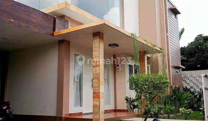 Rumah Mewah Full Furnished di Seruni Mataram  2