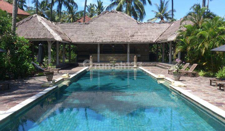 Dijual Villa di Kawasan Wisata Senggigi Lombok  1