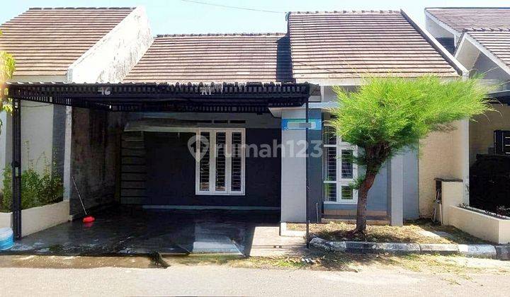 Rumah di Kompleks Pearl Garden Mataram 1