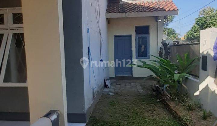 Rumah Disewakan Dikontrakkan di Meninting  2