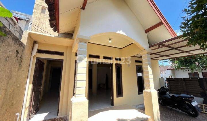 Rumah di kompleks jatisela lombok barat  1