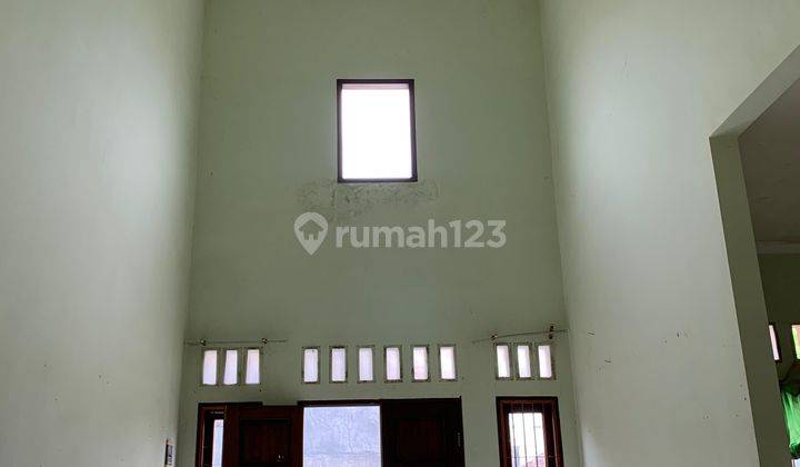 Rumah di kompleks Griya Ellen Jl. Adi Sucipto 2