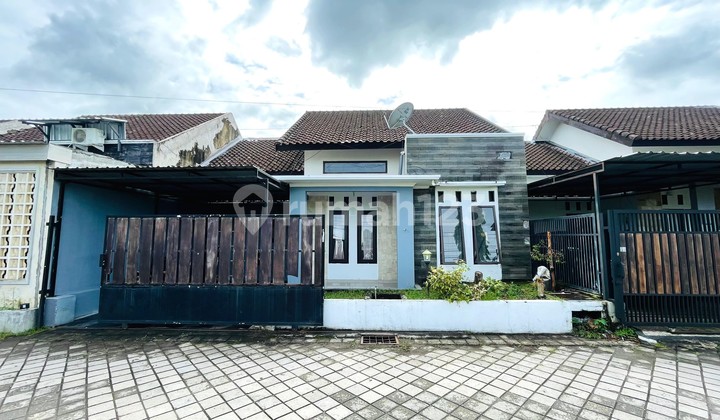 Rumah di Kompleks Udayana Pusat Kota Mataram