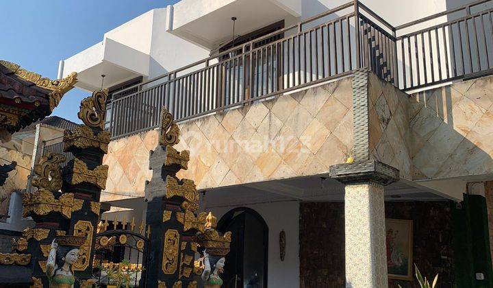 Rumah pinggir jalan raya Majapahit dekat kampus unram  1