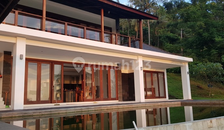 Villa hill view laut dekat senggigi Villa hill view laut dekat senggigi