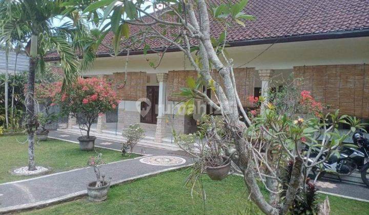 Villa di Batu Layar Dekat Senggigi 1