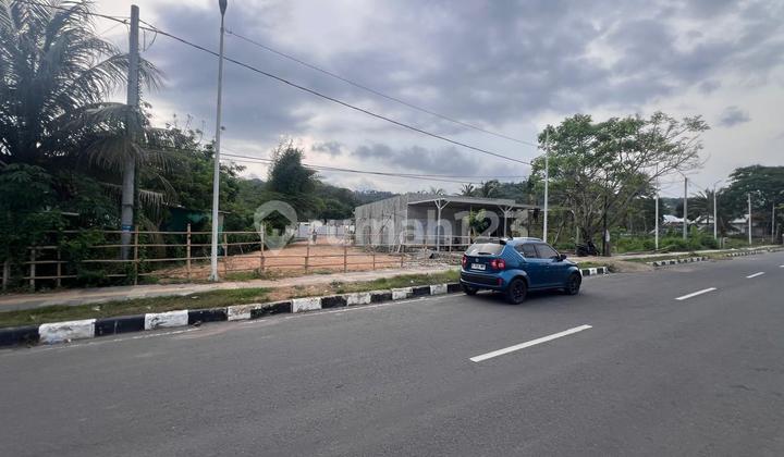 Tanah pinggir jalan central raya kuta Mandalika dekat polsek 