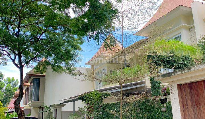 Rumah di kompleks elit Mutiara Boutique 1