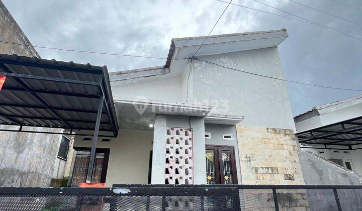 Rumah di kompleks perumahan Kekeri Lombok barat  2